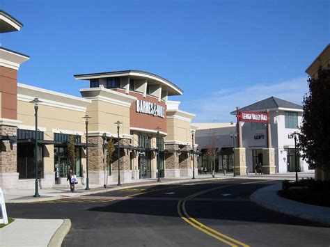 You can locate your Windsor Store at Lehigh Valley Mall on Level 2 near Forever 21, with the entrance by Macy’s. We invite you to connect with us and share your shopping experiences: Stay updated with Windsor at Lehigh Valley Mall on Facebook; Share your favorite picks & in-store photos on Google